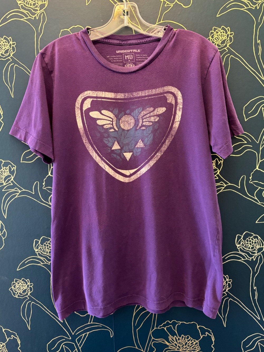 Authentic UNDERTALE DELTA RUNE fan gamer tee PURPLE unisex medium